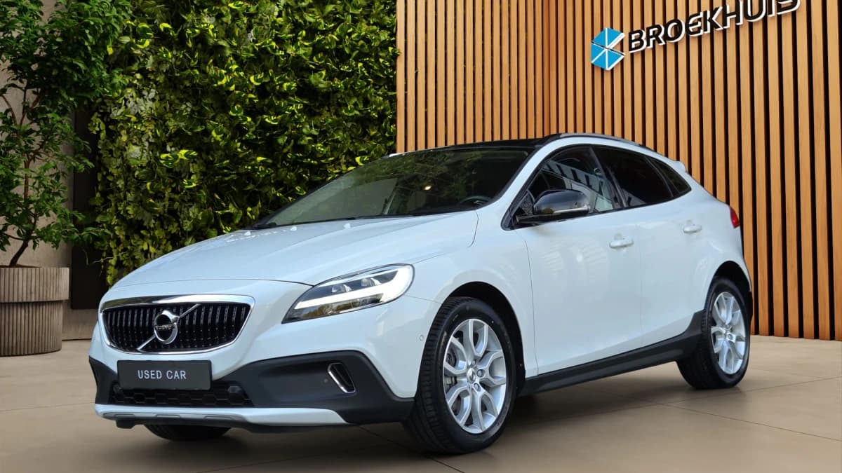 Volvo V40 — foto 1