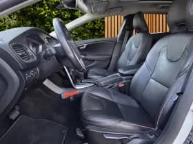 Volvo V40 thumbnail 5