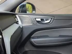 Volvo XC60 thumbnail 18