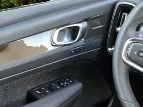 Volvo XC40 thumbnail 16
