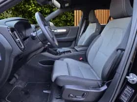 Volvo XC40 thumbnail 5