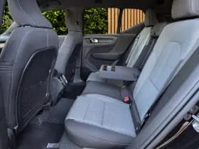 Volvo XC40 thumbnail 6