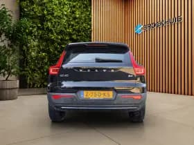 Volvo XC40 thumbnail 9