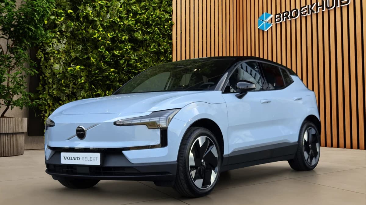 Volvo EX30 — foto 1