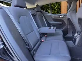 Volvo XC40 thumbnail 6