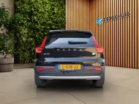 Volvo XC40 thumbnail 9