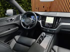 Volvo XC60 thumbnail 3