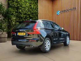 Volvo XC60 thumbnail 2