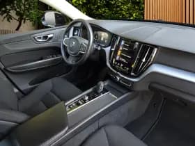 Volvo XC60 thumbnail 3