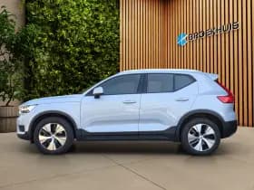 Volvo XC40 thumbnail 4