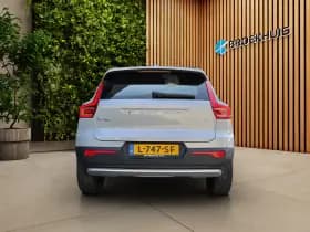 Volvo XC40 thumbnail 9