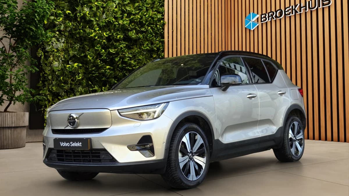 Volvo XC40 — foto 1