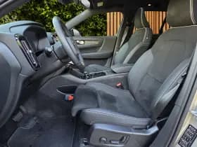 Volvo XC40 thumbnail 5