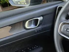 Volvo XC40 thumbnail 18