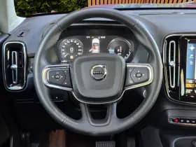 Volvo XC40 thumbnail 11