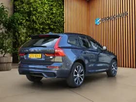 Volvo XC60 thumbnail 2