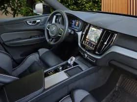 Volvo XC60 thumbnail 3