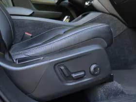 Volvo XC40 thumbnail 18
