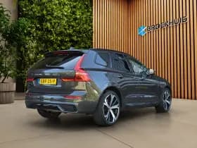 Volvo XC60 thumbnail 2