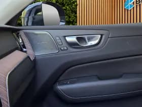 Volvo XC60 thumbnail 19