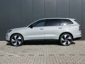 Volvo EX90 thumbnail 2
