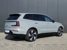 Volvo EX90 thumbnail 3