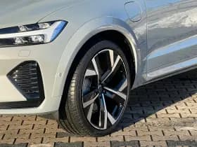 Volvo XC60 thumbnail 26