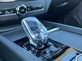 Volvo XC60 thumbnail 43
