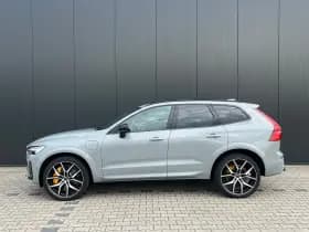 Volvo XC60 thumbnail 2