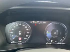 Volvo XC40 thumbnail 6