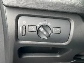 Volvo V40 thumbnail 32
