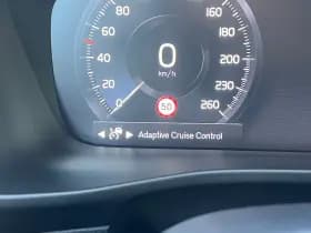 Volvo XC40 thumbnail 16