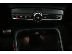 Volvo XC40 thumbnail 32
