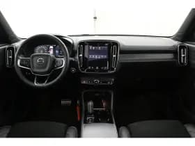 Volvo XC40 thumbnail 5