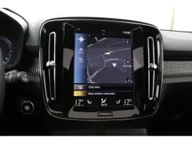 Volvo XC40 thumbnail 6