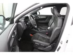 Volvo XC40 thumbnail 7