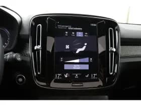 Volvo XC40 thumbnail 9