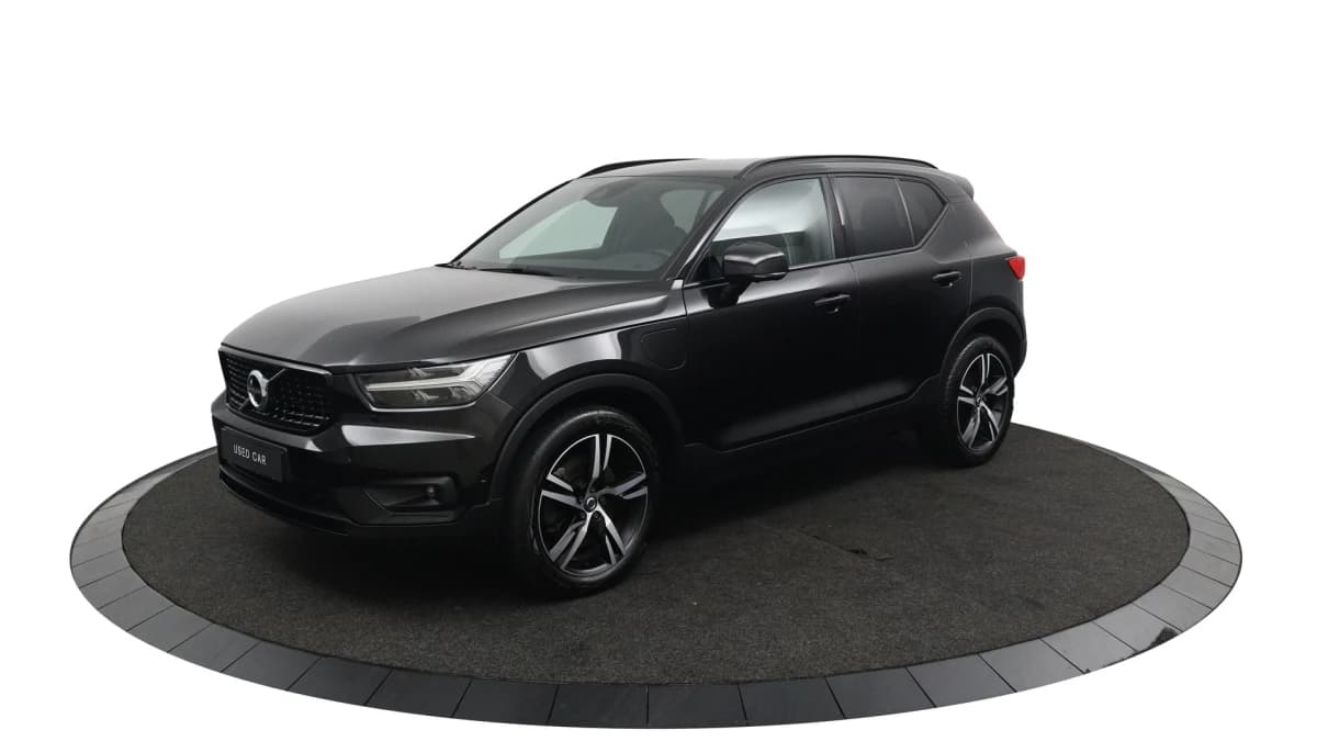Volvo XC40 — foto 1