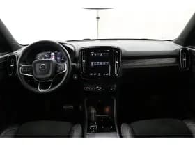Volvo XC40 thumbnail 4