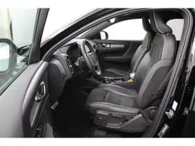 Volvo XC40 thumbnail 6