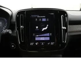 Volvo XC40 thumbnail 8