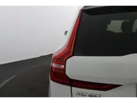 Volvo XC60 thumbnail 38