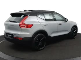 Volvo EX40 thumbnail 4