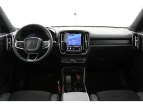 Volvo EX40 thumbnail 8