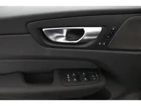 Volvo XC60 thumbnail 18