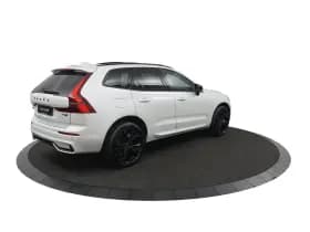 Volvo XC60 thumbnail 3