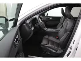 Volvo XC60 thumbnail 45