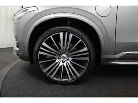 Volvo XC90 thumbnail 17