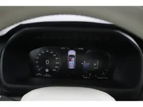Volvo XC90 thumbnail 24