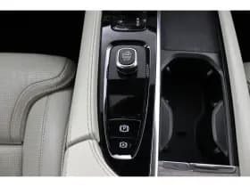 Volvo XC90 thumbnail 25